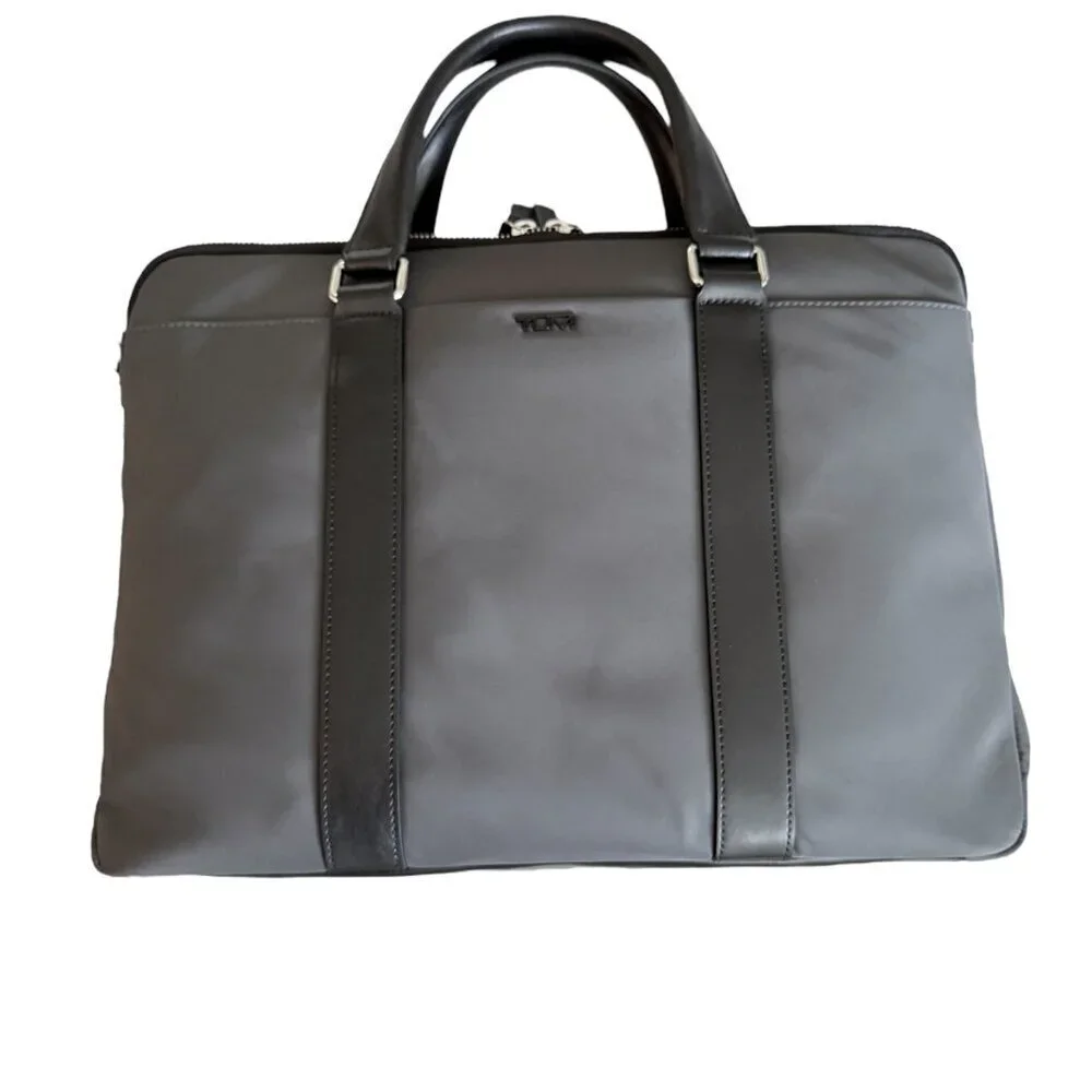 Tumi Thornbury Grey Nylon & Leather‎ Triple compartment Briefcase Bag 136350